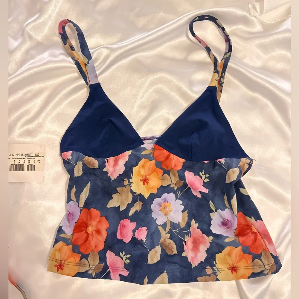 La Perla Malizia Floral Set with Navy and Multicolor Design